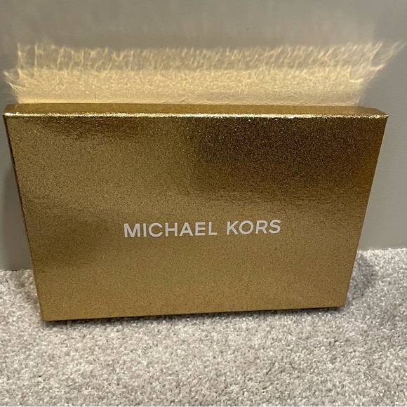 Michael Kors Red Adele Wallet/Wristlet - Picture 8 of 9